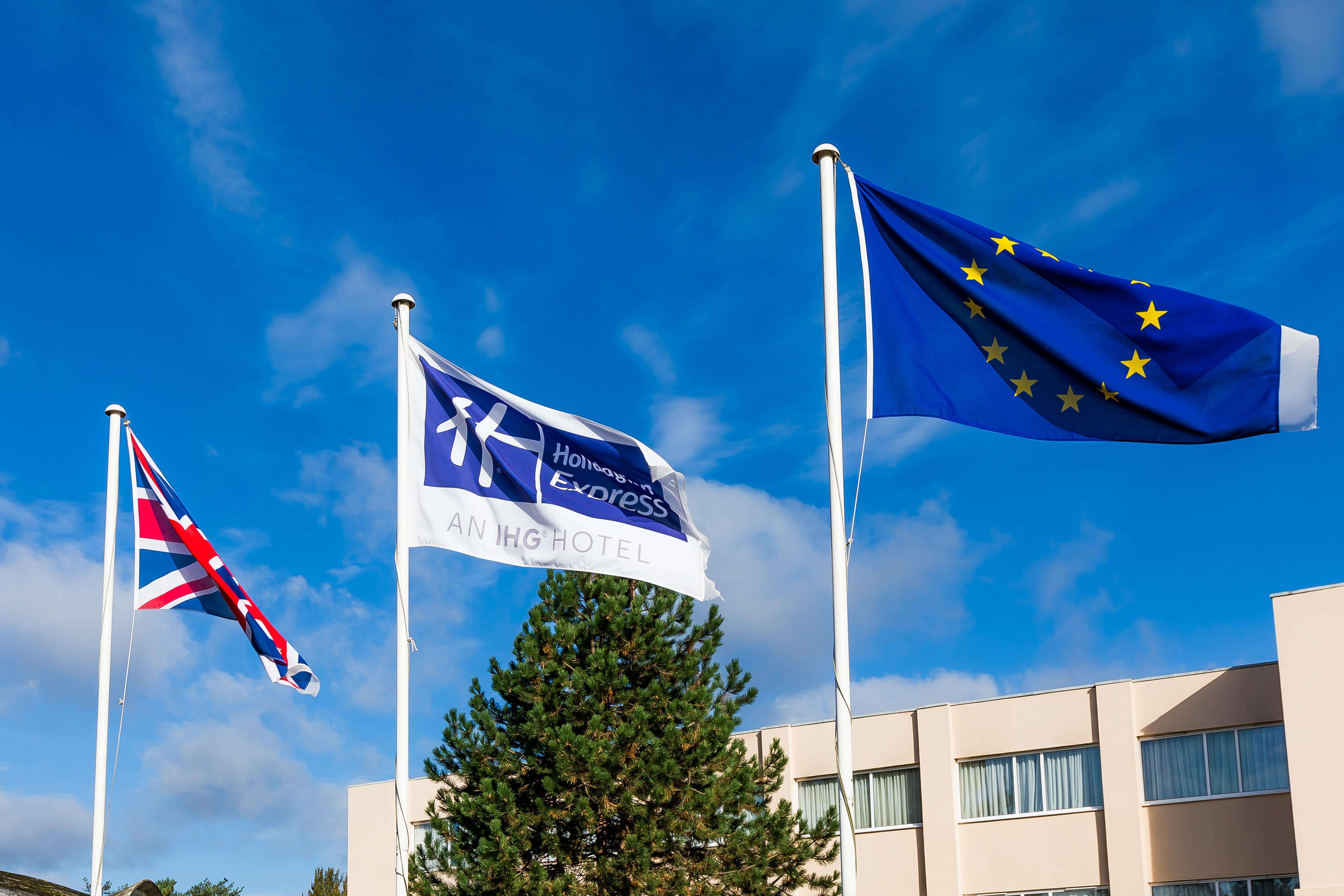Holiday Inn Express Norwich By Ihg Exterior photo